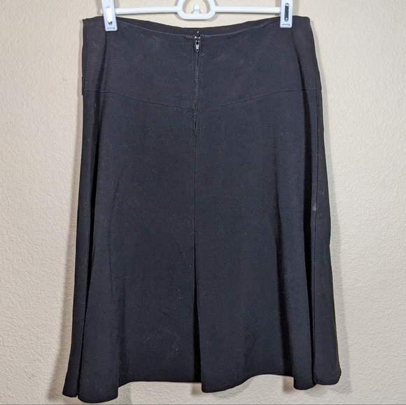 Black A-Line Flowy Skirt w Heart Brooch - Picture 2 of 2